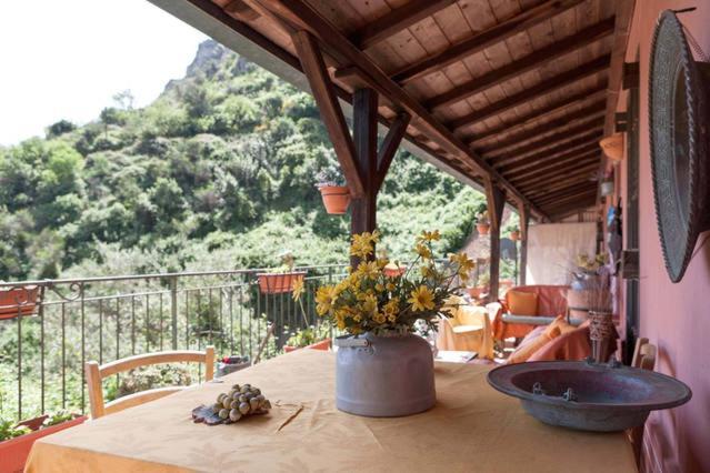 Carly & Dane Vacation House Apartment Taormina Bagian luar foto